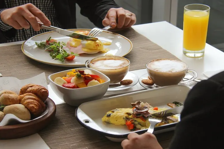 Desayuno Buffet en Courtyard by Marriot